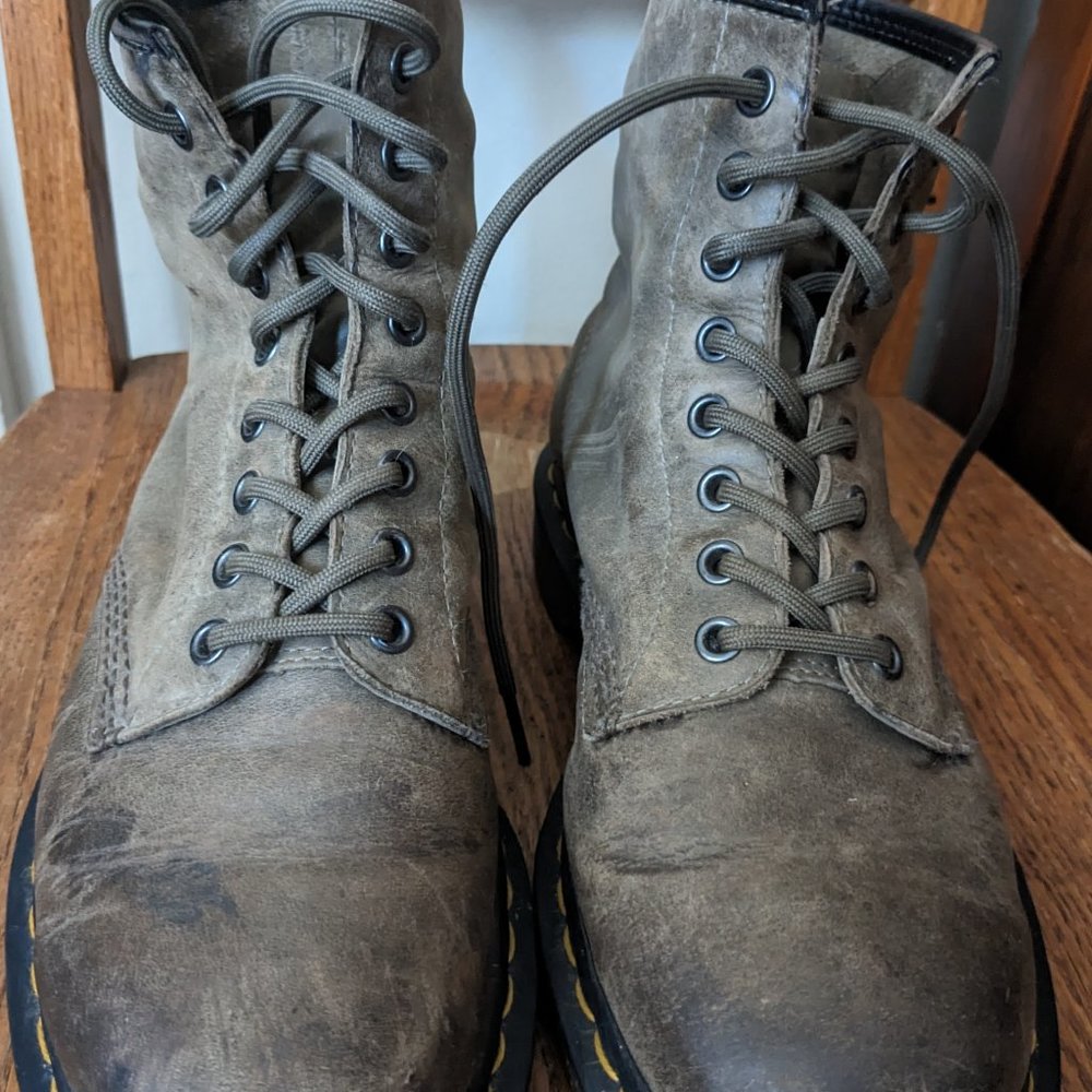 Olive Green Doc Martens 1460s UK 7/US 9